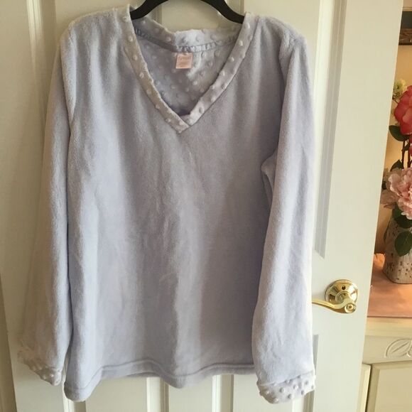 NWT. Women’s Size L Simple Pleasures Fleece PJ Top Soft Blue - Picture 1 of 8